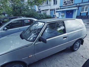 Авто ЗАЗ 1102 2000 № 8051341