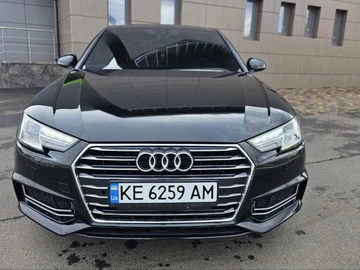 Авто Audi A4 2018 № 8051412
