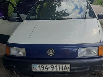 Авто Volkswagen Passat Variant 1988 № 8051945