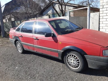 Авто Volkswagen Passat Sedan 1989 № 8052161