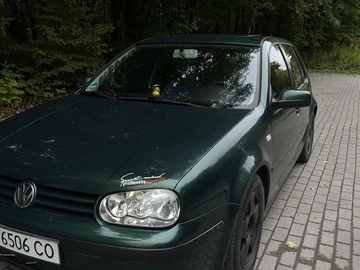 Авто Volkswagen Golf 2001 № 8052204