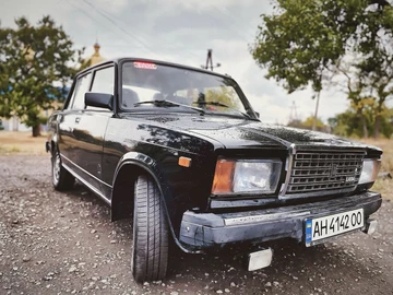 Авто ВАЗ 2107 1984 № 8052363