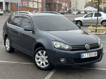 Авто Volkswagen Golf 2010 № 8052404
