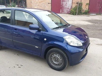 Авто Daihatsu Sirion 2005 № 8052410