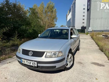 Авто Volkswagen Passat Variant 2000 № 8052416