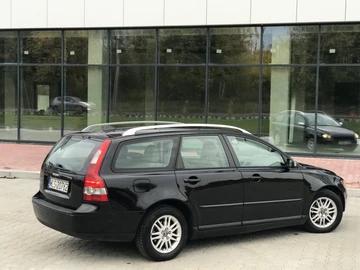 Авто Volvo V50 2006 № 8052445