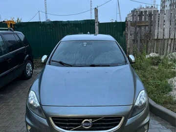 Авто Volvo V40 Kombi 2015 № 8052516