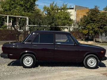 Авто ВАЗ 2107 2004 № 8052903