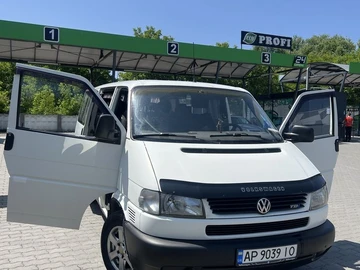 Авто Volkswagen Transporter 2000 № 8052945