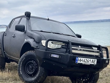 Авто Mitsubishi L 200 2013 № 8053042