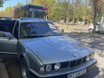Авто BMW 5 Серия 1988 № 8053044