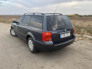 Авто Volkswagen Passat Variant 2000 № 8053333