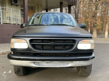 Авто Ford Explorer 2000 № 8053356