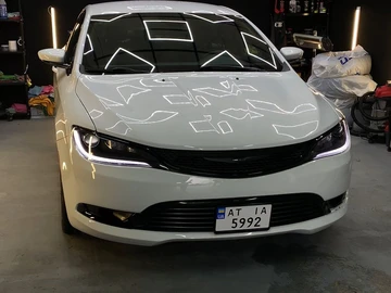 Авто Chrysler 200 2015 № 8053357