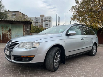Авто Volkswagen Passat Variant 2006 № 8053716
