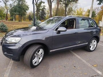 Авто Volkswagen Touareg 2011 № 8053737