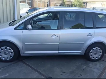 Авто Volkswagen Touran 2008 № 8053812