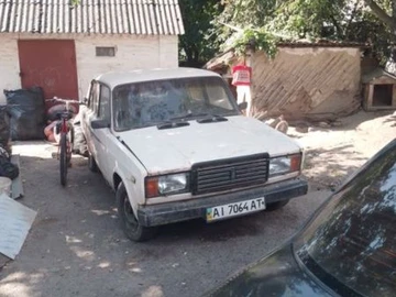 Авто ВАЗ 2107 1990 № 8054179
