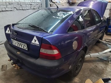 Авто Opel Vectra 1999 № 8054392