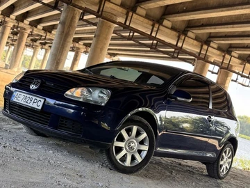 Авто Volkswagen Golf 2005 № 8054540