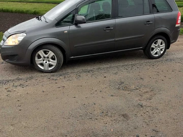 Авто Opel Zafira 2010 № 8054594