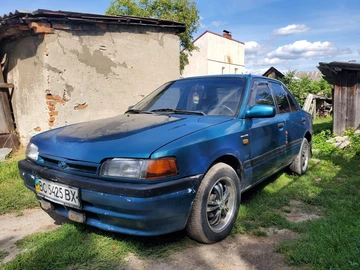 Авто Mazda 323 1993 № 8054896