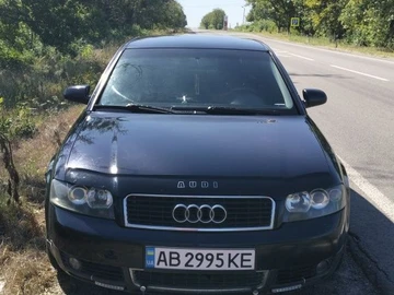 Авто Audi A4 2002 № 8055040