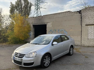 Авто Volkswagen Jetta 2006 № 8055256