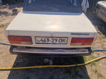 Авто ВАЗ 2107 1989 № 8055258