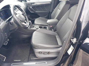 Авто Volkswagen Tiguan 2022 № 8055303