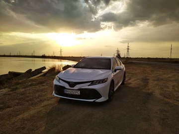 Авто Toyota Camry 2018 № 8055385