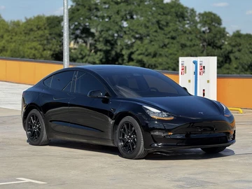 Авто Tesla Model 3 2019 № 8055391