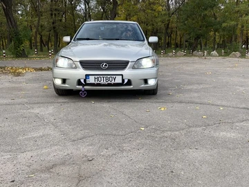 Авто Lexus Is Серія 1999 № 8055443