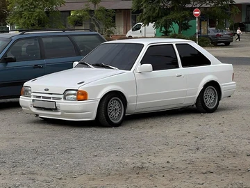 Авто Ford Escort 1989 № 8055447