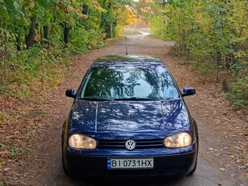 Авто Volkswagen Golf 2000 № 8055505