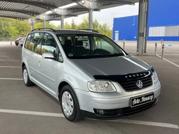 Авто Volkswagen Touran 2004 № 8055520