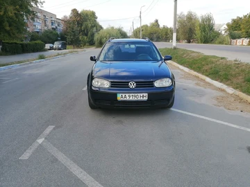 Авто Volkswagen Golf 2003 № 8055563