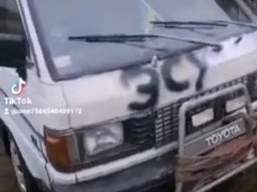 Авто Toyota Avensis Verso 1990 № 8055707
