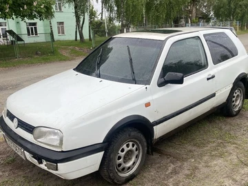 Авто Volkswagen Golf 1992 № 8055710