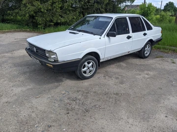 Авто Volkswagen Passat Sedan 1985 № 8055846