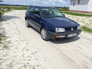 Авто Volkswagen Golf 1996 № 8055848