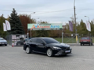 Авто Toyota Camry 2018 № 8055850