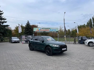 Авто Audi Q5 2017 № 8055865