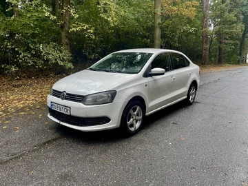 Авто Volkswagen Polo 2012 № 8056149