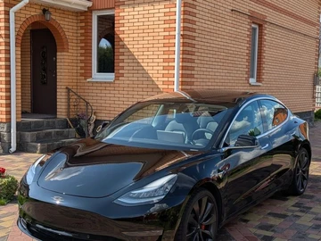 Авто Tesla Model 3 2020 № 8056172