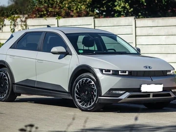 Авто Hyundai Ioniq 2021 № 8056197