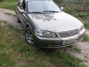 Авто Toyota Camry 2000 № 8056254