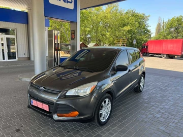 Авто Ford Escape 2016 № 8056413