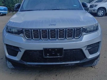 Авто Jeep Grand Cherokee 2023 № 8056575
