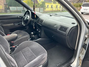 Авто Volkswagen Golf 1999 № 8056587